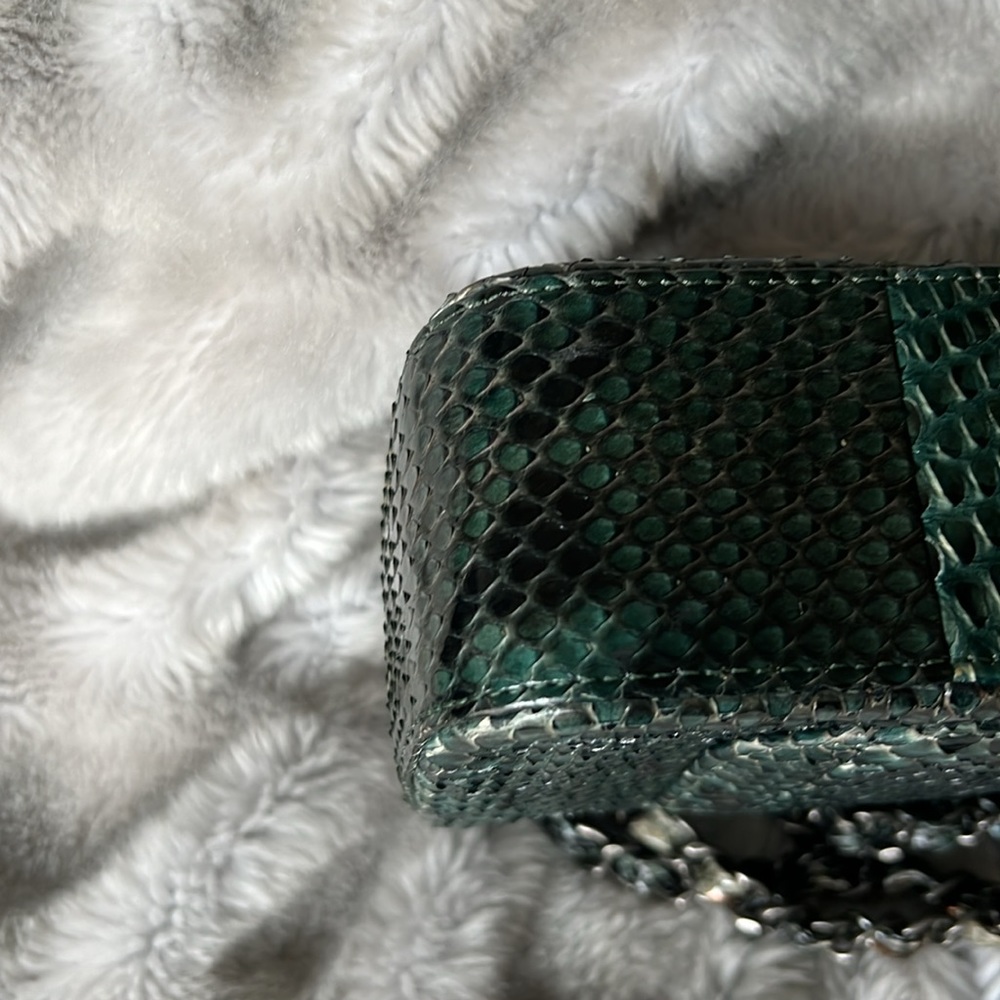 Gorgeous Chanel Classic Medium Double Flap Bag - Picture 8 of 9